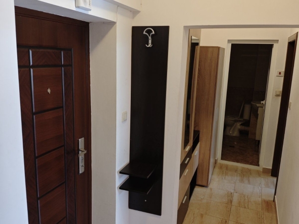 Дава се под наем Двустаен апартамент в Враца, Квартал 103 - 60 кв.м за 357 € - Снимка #1