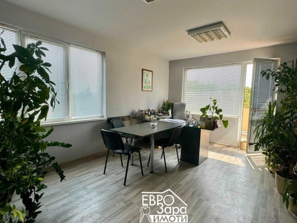 Офис в Стара Загора, Опълченски - 74 кв.м за 973 €/кв.м - Снимка #1