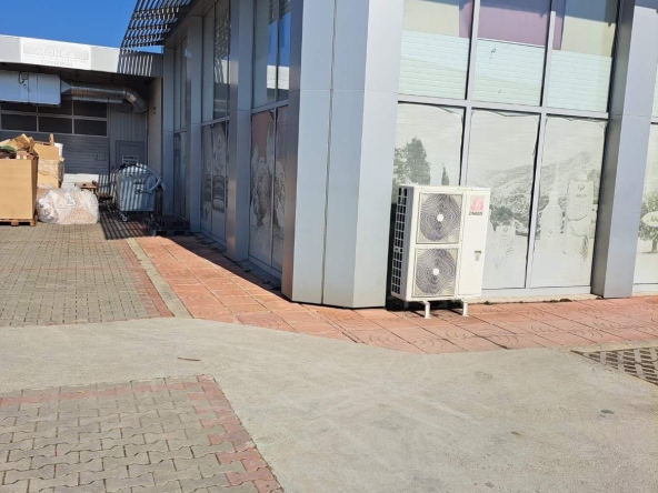 Дава се под наем Склад в Благоевград, Втора промишлена зона - 490 кв.м за 1836 € - Снимка #1