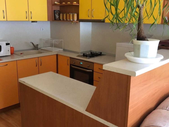 Дава се под наем Двустаен апартамент в Стара Загора, Аязмото - 85 кв.м за 357 € - Снимка #1