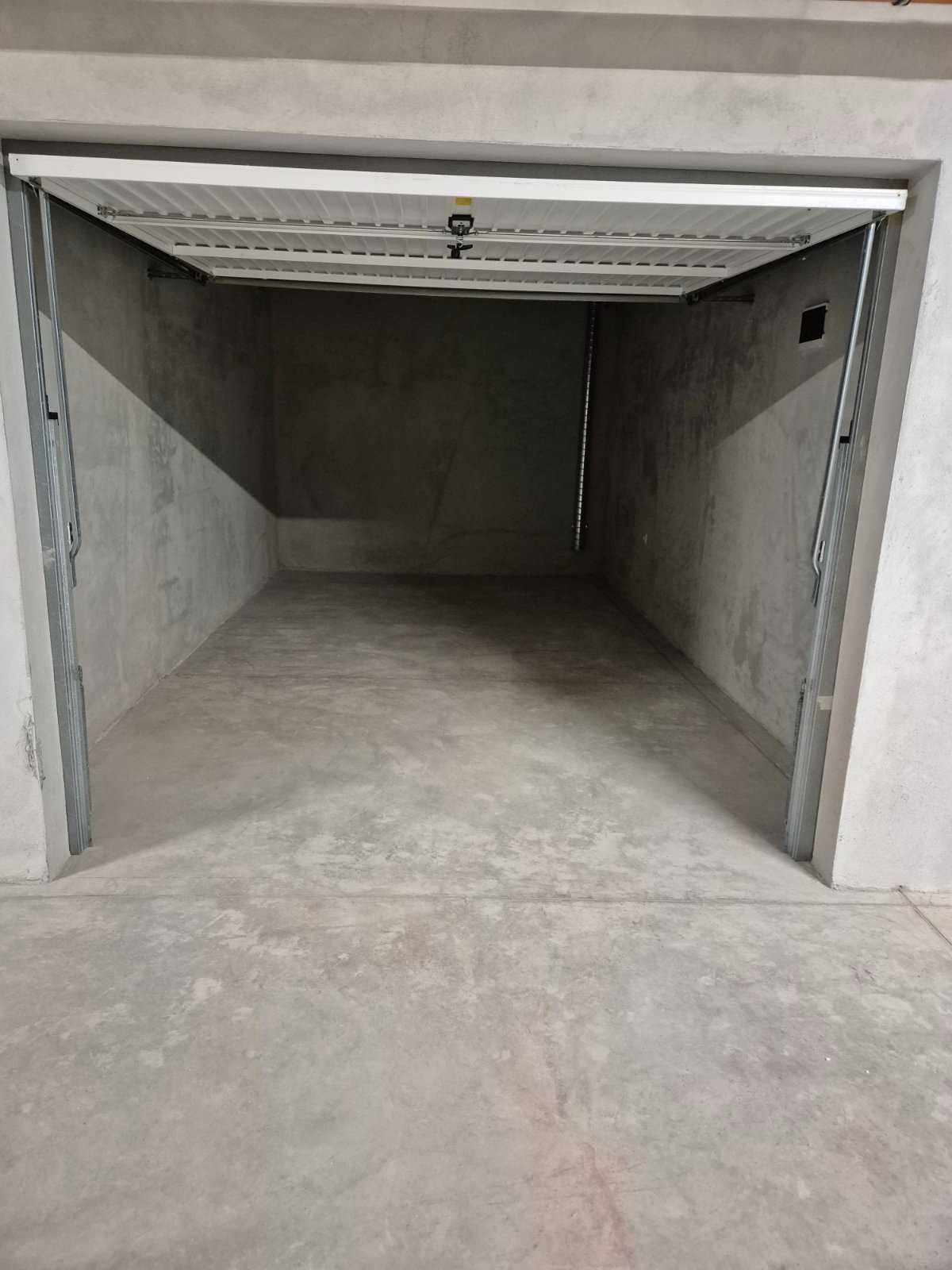 Дава се под наем Гараж / Паркомясто в София, Малинова долина - 21 кв.м за 102 € - Снимка #1
