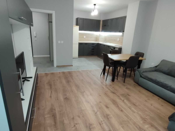 Дава се под наем Двустаен апартамент в Варна, Трошево - 72 кв.м за 450 € - Снимка #1