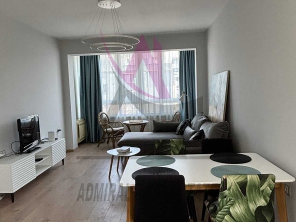 Дава се под наем Тристаен апартамент в Варна, Окръжна болница - 100 кв.м за 950 € - Снимка #1