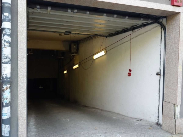 Дава се под наем Гараж / Паркомясто в София, Хиподрума - 16 кв.м за 102 € - Снимка #1