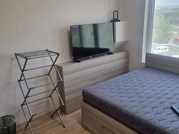 Дава се под наем  в София, НПЗ Искър - 15 кв.м за 204 € - Снимка #1