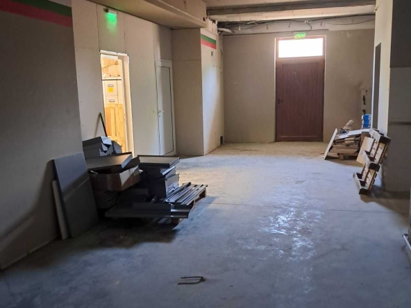 Дава се под наем Склад в Стара Загора, Три чучура - север - 120 кв.м за 382.5 € - Снимка #1