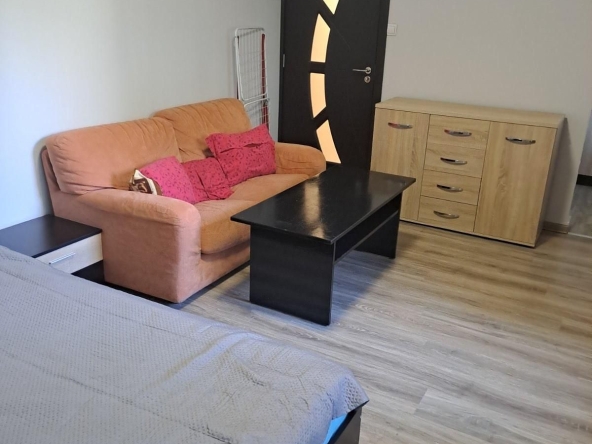 Дава се под наем Едностаен апартамент в Пловдив, Тракия - 40 кв.м за 229.5 € - Снимка #1