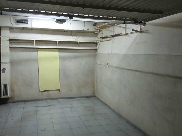 Дава се под наем Гараж / Паркомясто в Варна, Център - 14 кв.м за 102 € - Снимка #1