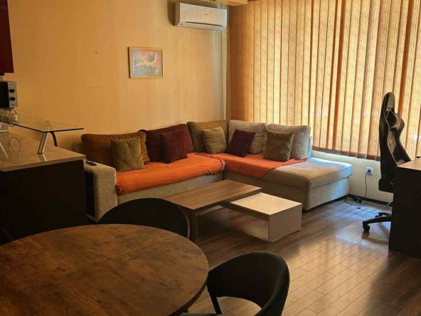 Дава се под наем Двустаен апартамент в София, Бъкстон - 52 кв.м за 550 € - Снимка #1