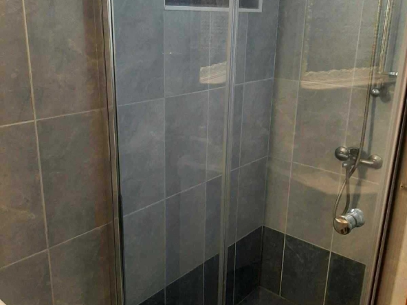 Дава се под наем Тристаен апартамент в София, Хиподрума - 68 кв.м за 612 € - Снимка #1