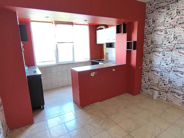 Двустаен апартамент в Перник, Изток - 66 кв.м за 1125 €/кв.м - Снимка #1