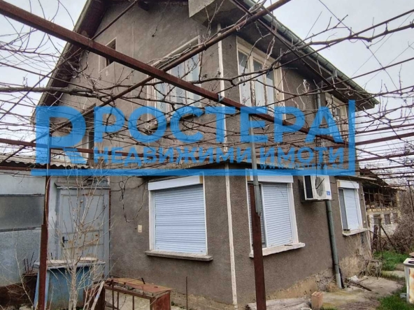 Къща в с. Баячево, Област Търговище - 100 кв.м за 561 €/кв.м - Снимка #1