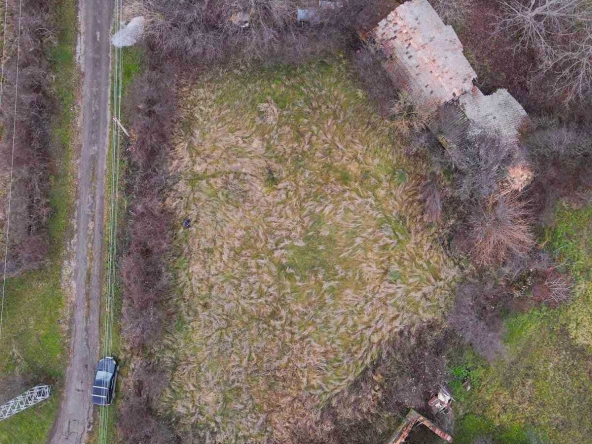 Парцел в Велико Търново, Картала - 2000 кв.м за 18 €/кв.м - Снимка #1