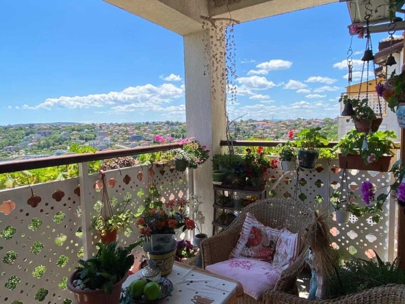 Тристаен апартамент в Бяла - 128 кв.м за 743 €/кв.м - Снимка #1