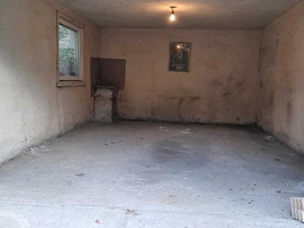 Дава се под наем Гараж / Паркомясто в Пловдив, Въстанически - 20 кв.м за 100 € - Снимка #1