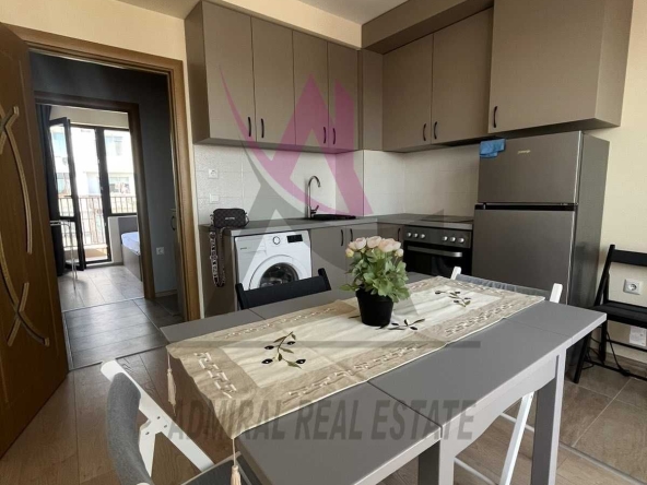 Дава се под наем Двустаен апартамент в Варна, Колхозен пазар - 45 кв.м за 400 € - Снимка #1