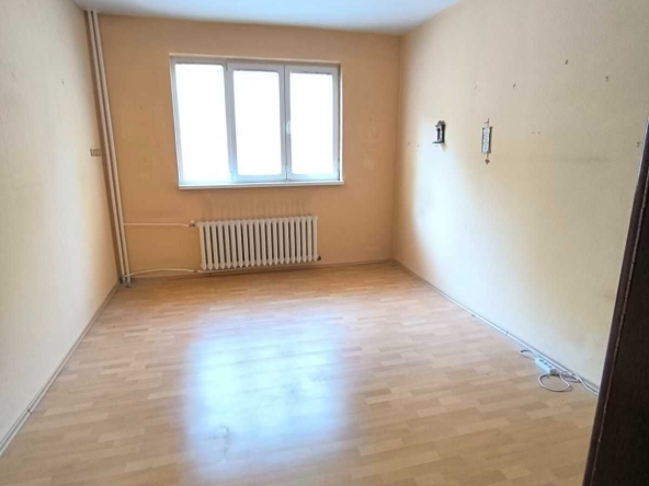 Дава се под наем Двустаен апартамент в София, Оборище - 72 кв.м за 550 € - Снимка #1