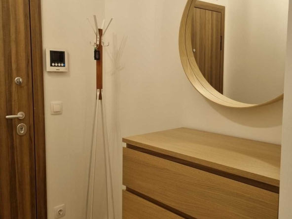 Дава се под наем Двустаен апартамент в София, Зона Б-5 - 91 кв.м за 600 € - Снимка #1