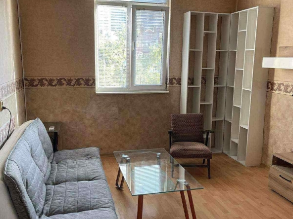 Дава се под наем Двустаен апартамент в София, Център - 60 кв.м за 599 € - Снимка #1