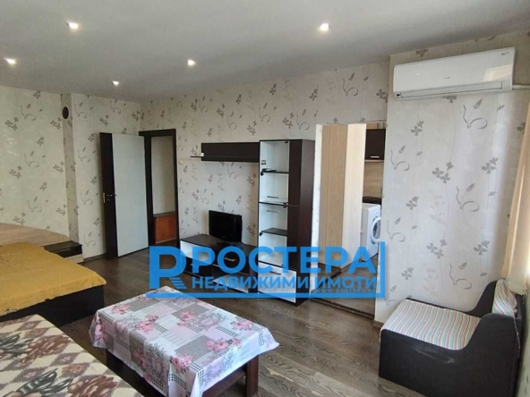 Дава се под наем Едностаен апартамент в Търговище, Запад 1 - 44 кв.м за 178.5 € - Снимка #1