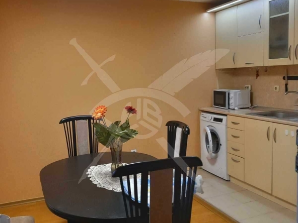 Дава се под наем Двустаен апартамент в Варна, Цветен квартал - 60 кв.м за 350 € - Снимка #1