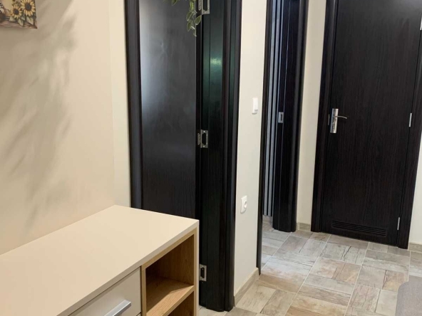 Дава се под наем Двустаен апартамент в Русе, Чародейка - Север - 63 кв.м за 612 € - Снимка #1