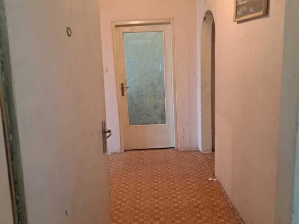 Четиристаен апартамент в Перник, Изток - 91 кв.м за 1264 €/кв.м - Снимка #1