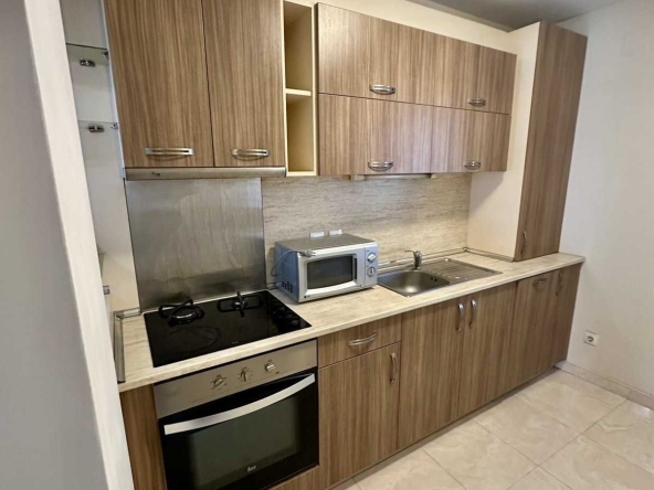 Дава се под наем Тристаен апартамент в София, Витоша - 145 кв.м за 800 € - Снимка #1