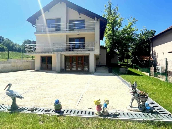 Къща в с. Дръмша, Област София-област - 200 кв.м за 1625 €/кв.м - Снимка #1