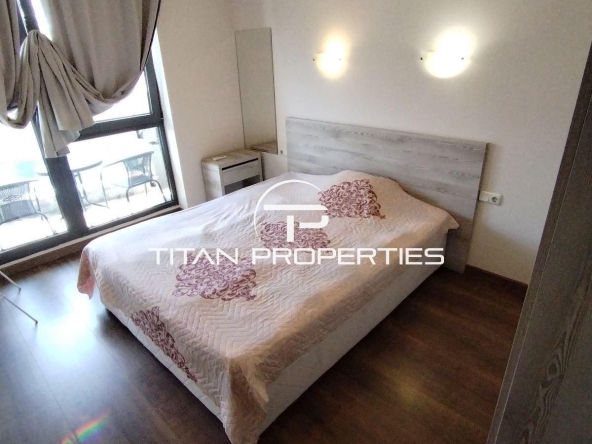 Двустаен апартамент в Бургас, Център - 62 кв.м за 4597 €/кв.м - Снимка #1
