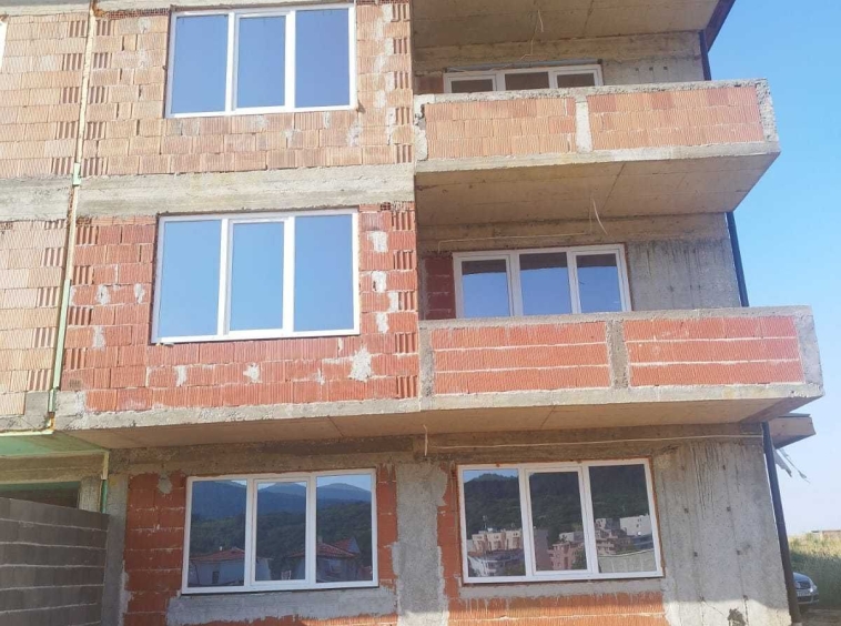 Къща в Асеновград - 320 кв.м за 610 €/кв.м - Снимка #1