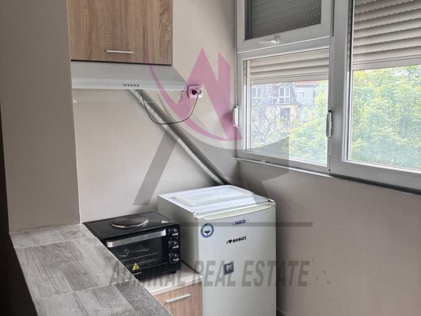 Дава се под наем Едностаен апартамент в Варна, Център - 40 кв.м за 325 € - Снимка #1