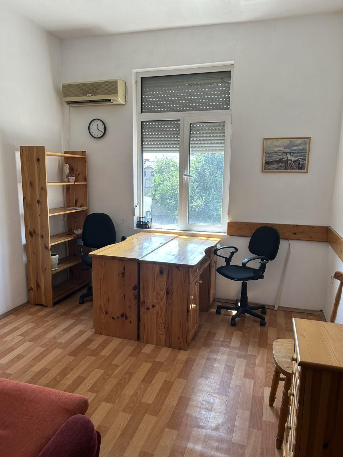 Дава се под наем Офис в Пловдив, Център - 11 кв.м за 80 € - Снимка #1