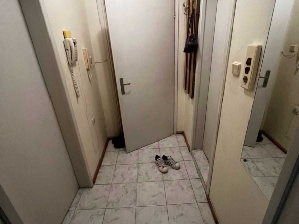 Дава се под наем Едностаен апартамент в София, Център - 35 кв.м за 306 € - Снимка #1