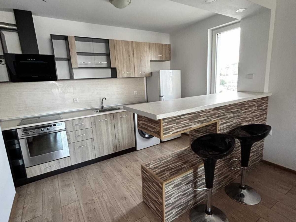 Дава се под наем Двустаен апартамент в Велико Търново, Бузлуджа - 70 кв.м за 331.5 € - Снимка #1