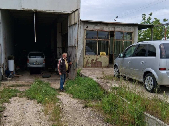 Промишлена сграда в Димитровград - 180 кв.м за 369 €/кв.м - Снимка #1