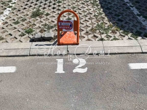 Дава се под наем Гараж / Паркомясто в Варна, Автогара - 12 кв.м за 30.6 € - Снимка #1