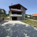 Къща в Божурище - 300 кв.м за 1200 €/кв.м - Снимка #1