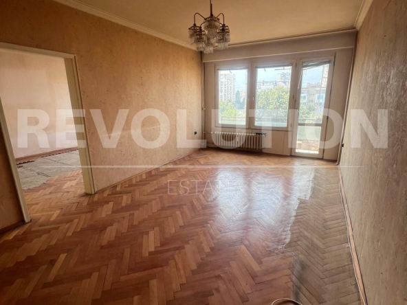 Тристаен апартамент в София, Бъкстон - 100 кв.м за 2430 €/кв.м - Снимка #1