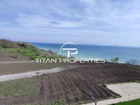 Тристаен апартамент в Бургас, Сарафово - 108 кв.м за 2065 €/кв.м - Снимка #1