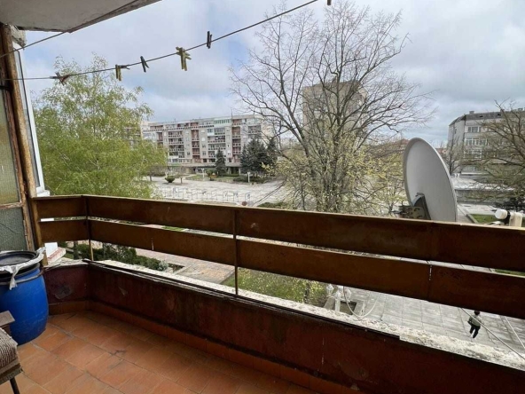 Тристаен апартамент в Каварна - 72 кв.м за 1945 €/кв.м - Снимка #1