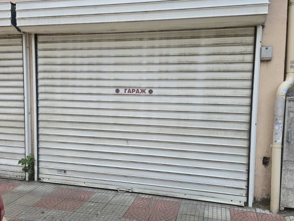 Дава се под наем Гараж / Паркомясто в Пловдив, Кючук Париж - 22 кв.м за 112.2 € - Снимка #1