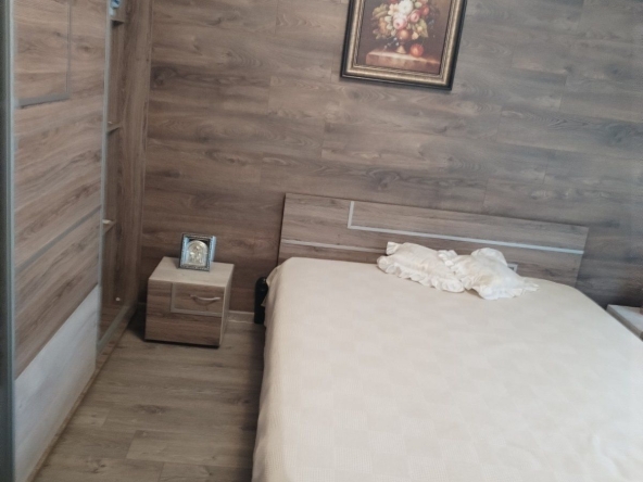 Дава се под наем Тристаен апартамент в Димитровград - 64 кв.м за 214.2 € - Снимка #1