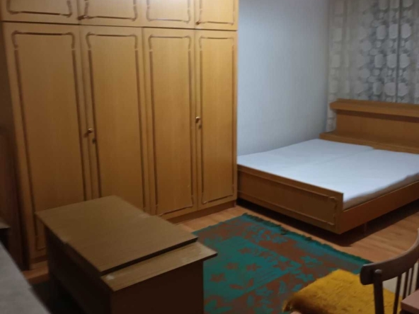 Дава се под наем Тристаен апартамент в Петрич - 70 кв.м за 153 € - Снимка #1