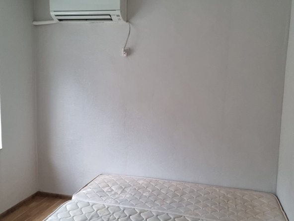 Дава се под наем Къща в София, Надежда 4 - 30 кв.м за 306 € - Снимка #1