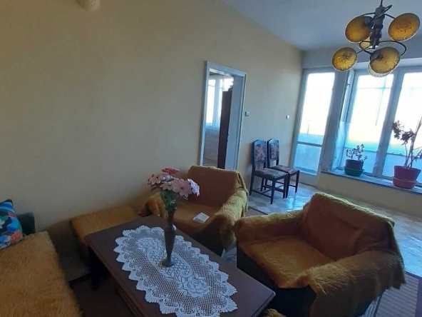 Тристаен апартамент в Хасково, Куба - 88 кв.м за 725 €/кв.м - Снимка #1