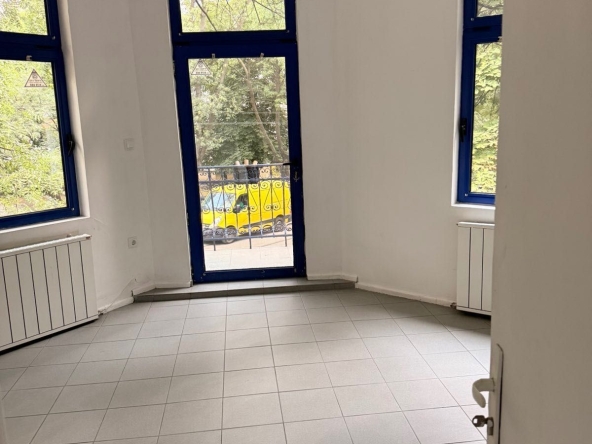 Дава се под наем Офис в София, Илинден - 110 кв.м за 663 € - Снимка #1