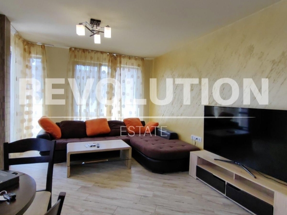 Дава се под наем Двустаен апартамент в Пловдив, Младежки Хълм - 65 кв.м за 450 € - Снимка #1