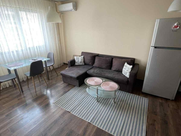 Дава се под наем Двустаен апартамент в Пловдив, Христо Смирненски - 70 кв.м за 425 € - Снимка #1