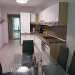 Дава се под наем Тристаен апартамент в Пловдив, Център - 103 кв.м за 700 € - Снимка #1